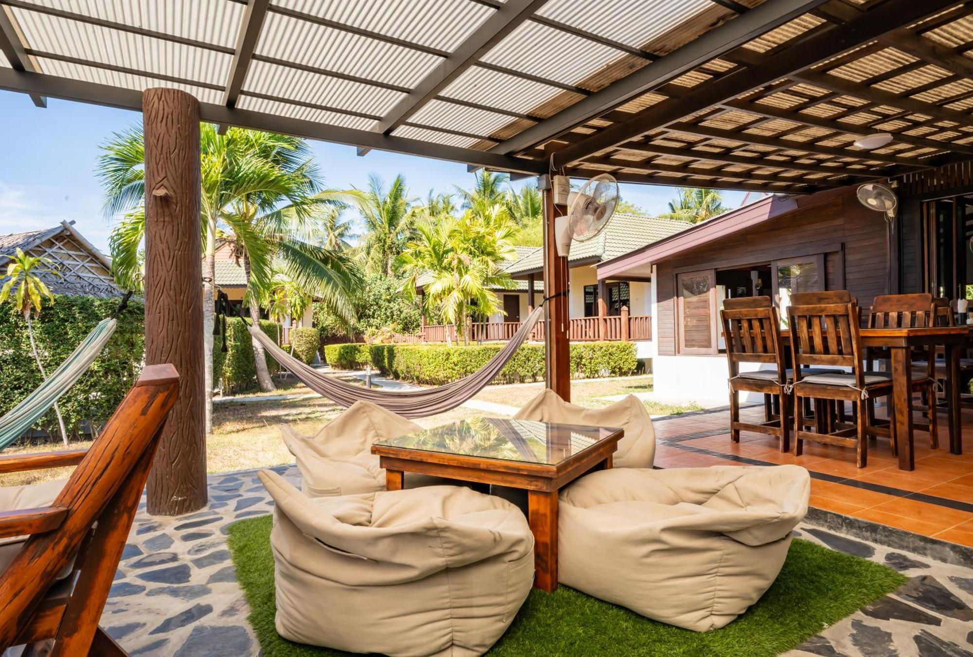 Phatcharee Resort بان تاي المظهر الخارجي الصورة