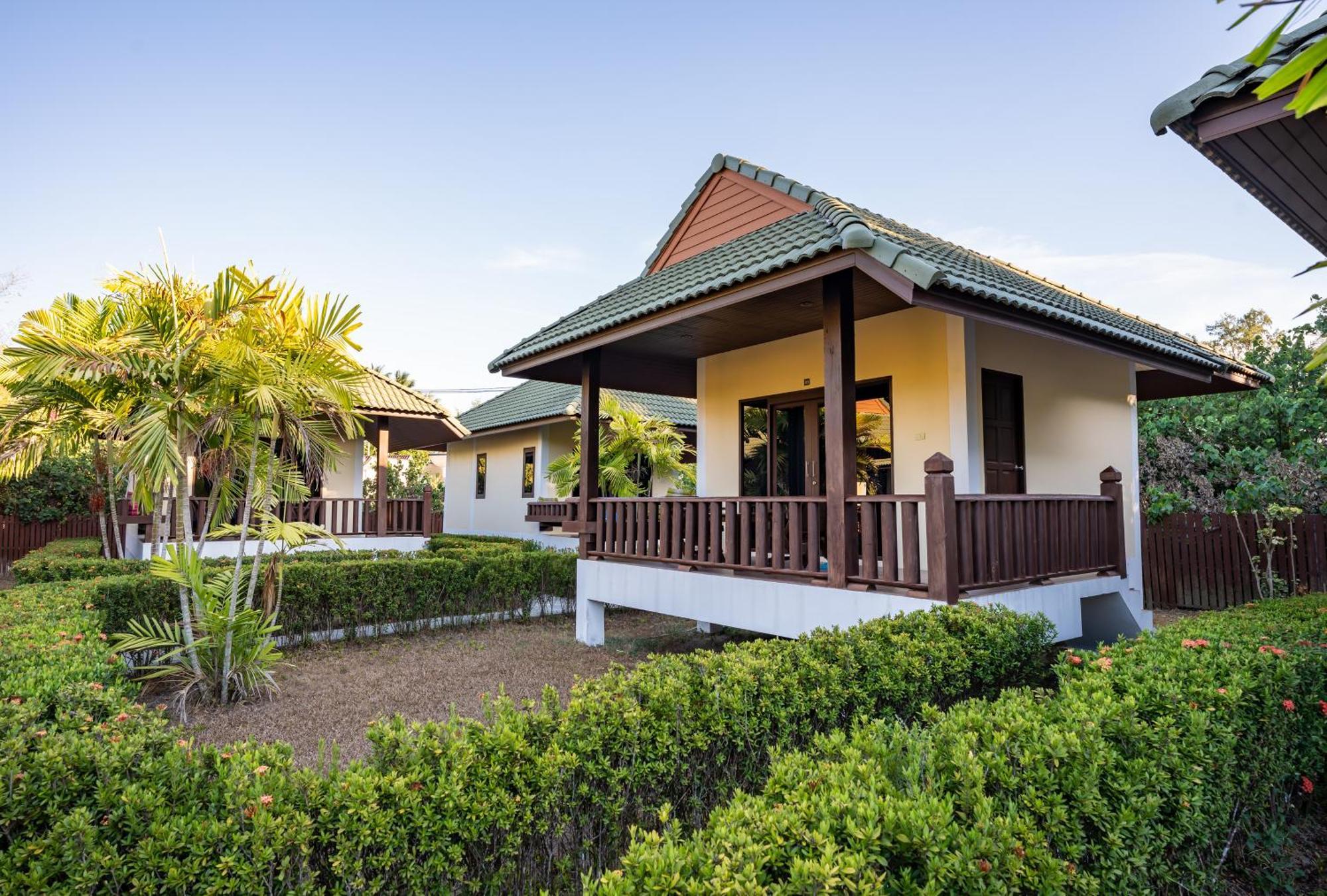 Phatcharee Resort بان تاي المظهر الخارجي الصورة
