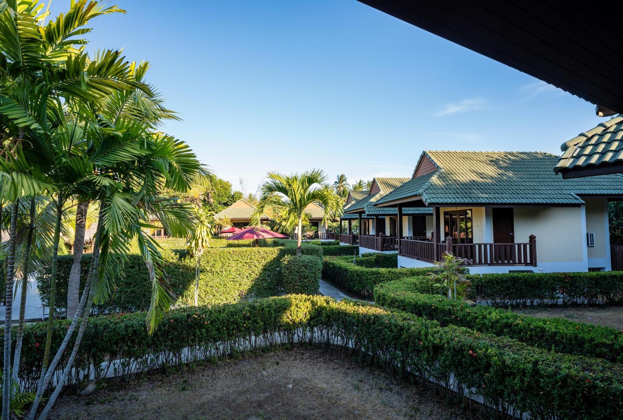 Phatcharee Resort بان تاي المظهر الخارجي الصورة